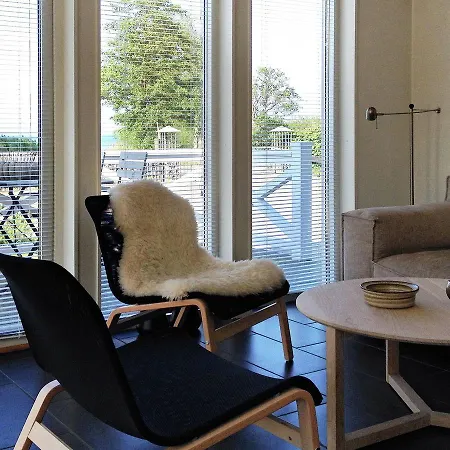 Three-bedroom Holiday In 6 * Strøby Ladeplads