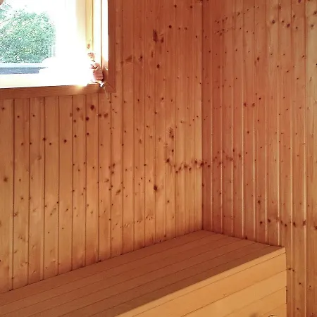 Three-bedroom Holiday In 6 * Strøby Ladeplads