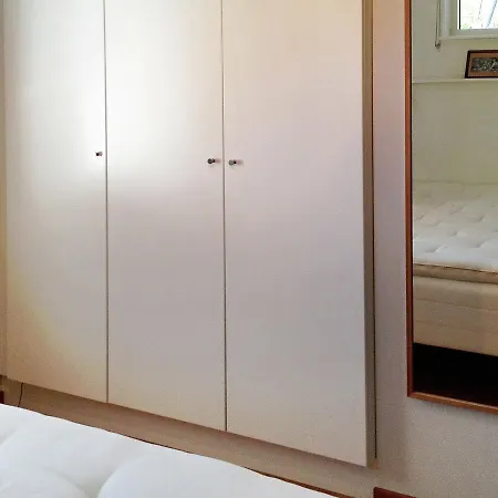 Three-bedroom Holiday In 6 * Strøby Ladeplads