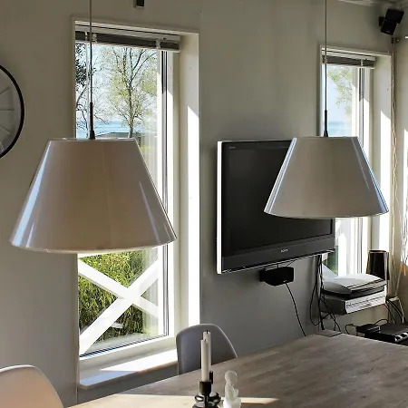 Three-bedroom Holiday In 6 * Strøby Ladeplads