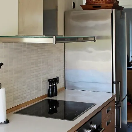 Three-bedroom Holiday In 6 * Strøby Ladeplads